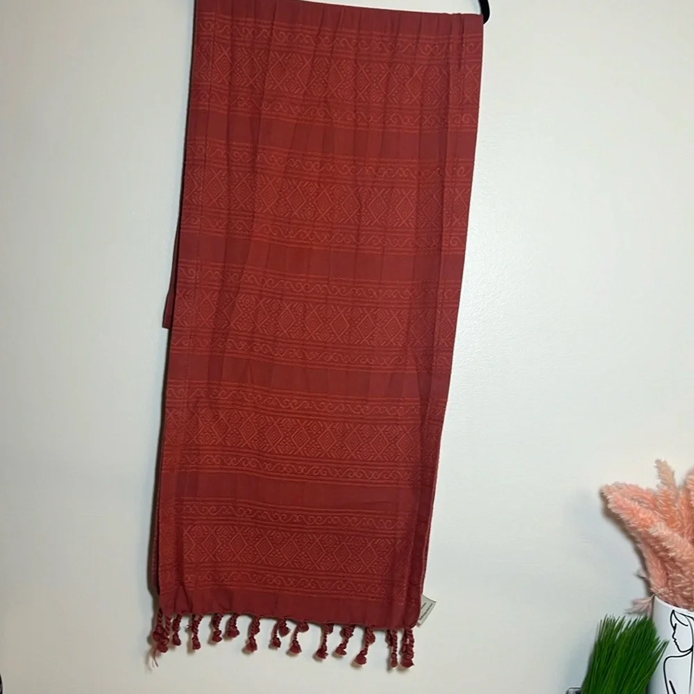 Pottery Barn Embroidered Tassel Fringe Table Runner Linen